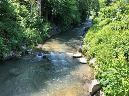 Der Gradnerbach durchfließt in seinem Verlauf das Stadtgebiet von Köflach und mündet in Bärnbach in die Kainach